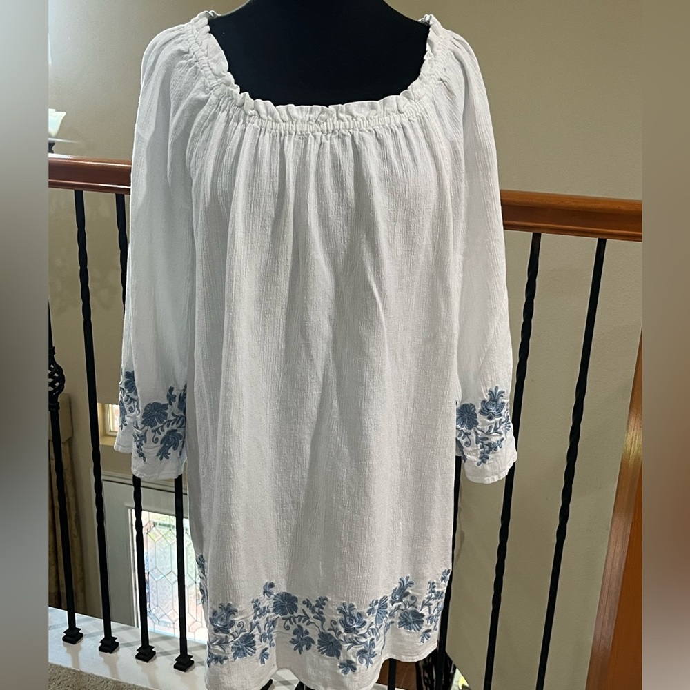J JILL White COTTON BLEND BOHO TUNIC with Blue Floral Embroidery WOMEN SIZE L